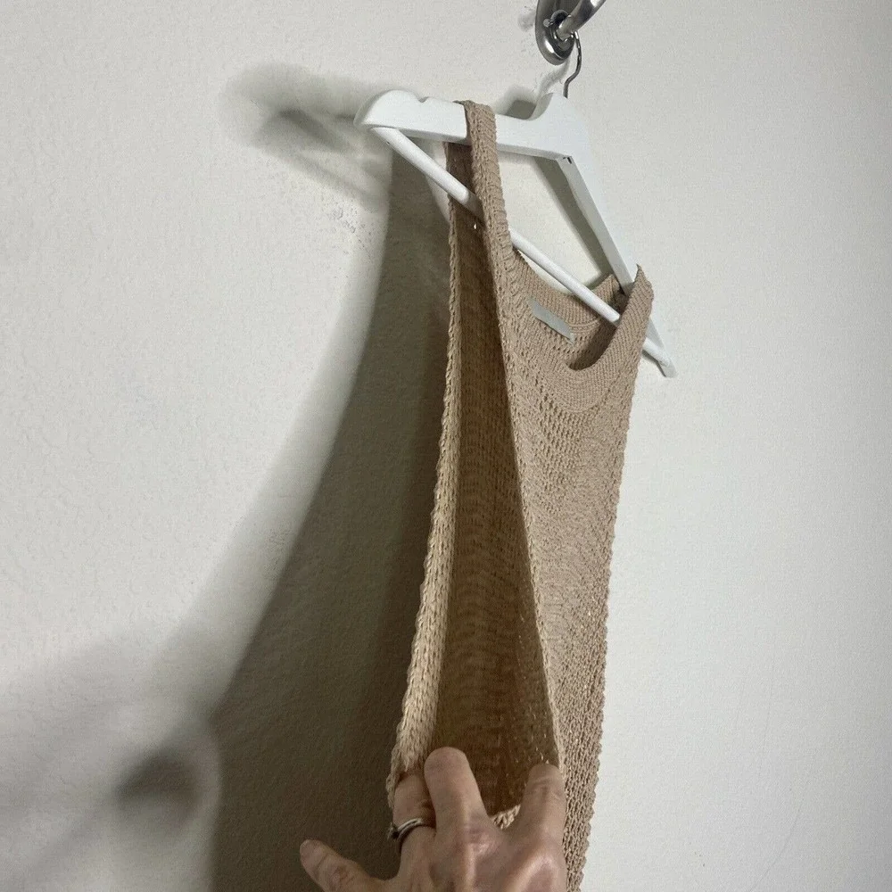 One Grey Day Sleeveless Asymmetric Hem Crochet Tunic Sweater L